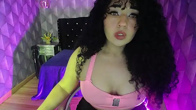 Sofiacowperx online show from February 26, 1:52 pm