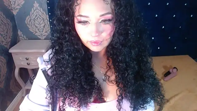 Snapshot of Sofiacowperx chatting on April 30, 12:55 pm Sofiacowperx online show from April 30, 12:55 pm