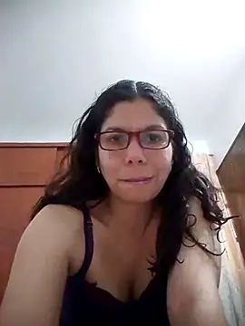 Carliina Soussa online show from March 12, 9:45 pm