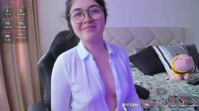 Snapshot of Lau_Bee chatting on January 17, 5:51 pm Lau Bee online show from January 17, 5:51 pm
