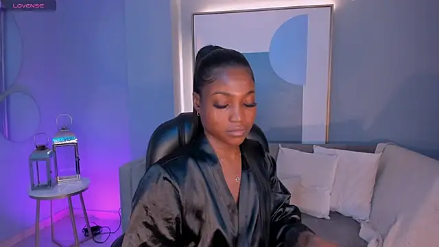 SavannahStorm online show from December 4, 10:46 am