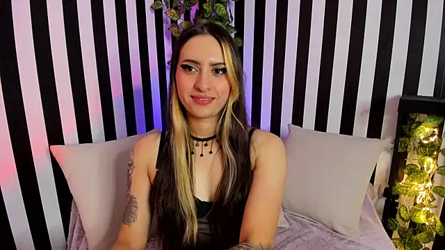 liz goth online show from October 17, 2:19 pm