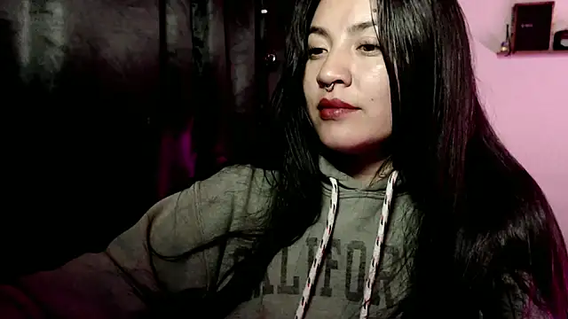 Snapshot of party_hornys69 chatting on February 18, 1:21 am party hornys69 online show from February 18, 1:21 am