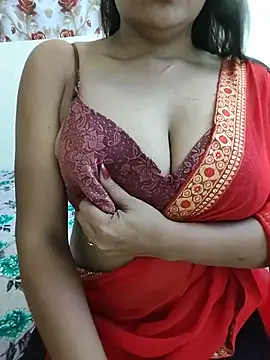 Snapshot of Cute_Kritika chatting on July 5, 4:07 am Cute Kritika online show from July 5, 4:07 am