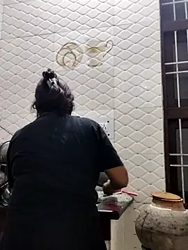 Snapshot of illay_love chatting on November 22, 3:44 pm illay love online show from November 22, 3:44 pm