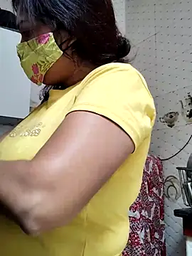 Snapshot of illay_love chatting on November 27, 5:53 am illay love online show from November 27, 5:53 am