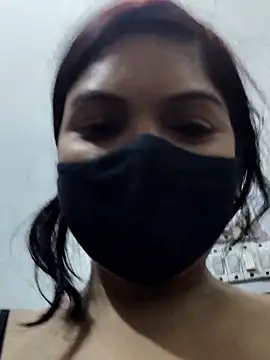 Snapshot of illay_love chatting on December 20, 5:53 pm illay love online show from December 20, 5:53 pm