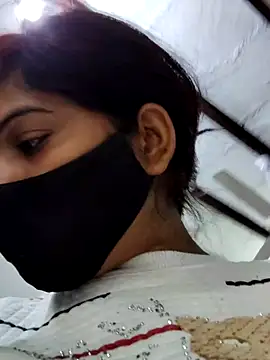 Snapshot of illay_love chatting on January 14, 10:10 am illay love online show from January 14, 10:10 am