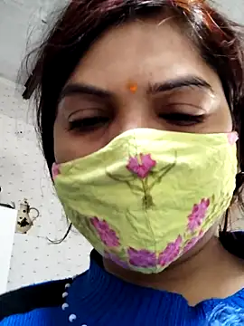 Snapshot of illay_love chatting on January 17, 5:34 am illay love online show from January 17, 5:34 am