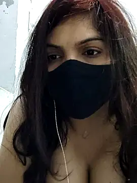 Snapshot of illay_love chatting on January 18, 6:01 pm illay love online show from January 18, 6:01 pm