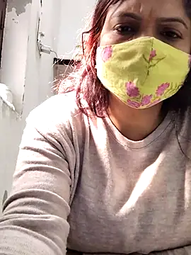 Snapshot of illay_love chatting on February 1, 7:18 am illay love online show from February 1, 7:18 am