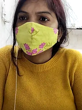 Snapshot of illay_love chatting on February 3, 2:53 am illay love online show from February 3, 2:53 am