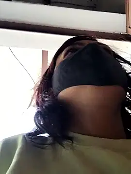 Snapshot of illay_love chatting on February 4, 4:40 am illay love online show from February 4, 4:40 am