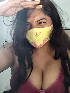 Snapshot of illay_love chatting on February 10, 7:34 am illay love online show from February 10, 7:34 am