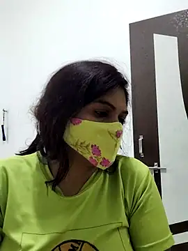 Snapshot of illay_love chatting on February 24, 5:22 pm illay love online show from February 24, 5:22 pm