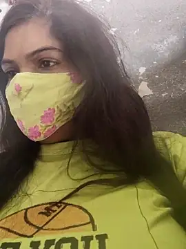 Snapshot of illay_love chatting on March 2, 7:15 am illay love online show from March 2, 7:15 am