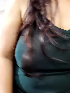 Snapshot of illay_love chatting on March 10, 4:56 pm illay love online show from March 10, 4:56 pm