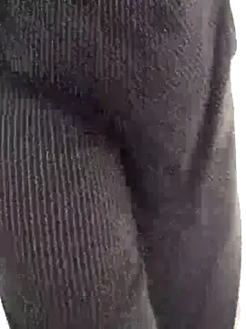 Snapshot of illay_love chatting on March 13, 5:25 am illay love online show from March 13, 5:25 am