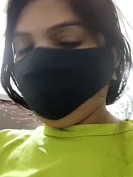 Snapshot of illay_love chatting on March 23, 3:32 am illay love online show from March 23, 3:32 am