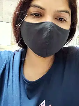 Snapshot of illay_love chatting on March 26, 4:18 am illay love online show from March 26, 4:18 am