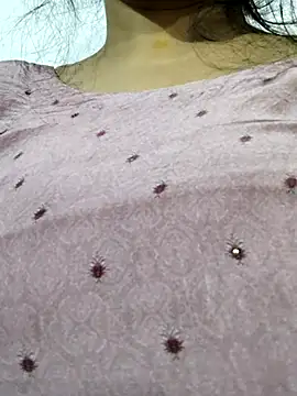 Snapshot of illay_love chatting on March 31, 10:48 am illay love online show from March 31, 10:48 am