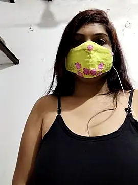 Snapshot of illay_love chatting on April 9, 6:24 pm illay love online show from April 9, 6:24 pm