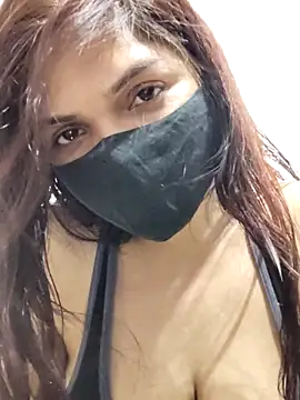 Snapshot of illay_love chatting on April 14, 5:52 pm illay love online show from April 14, 5:52 pm