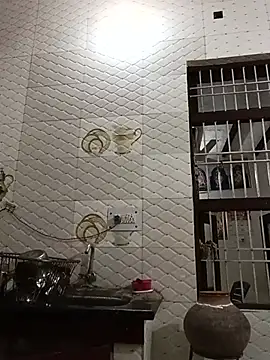 Snapshot of illay_love chatting on June 16, 3:47 pm illay love online show from June 16, 3:47 pm