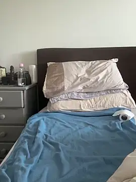 maturemale2024 online show from September 12, 6:35 am