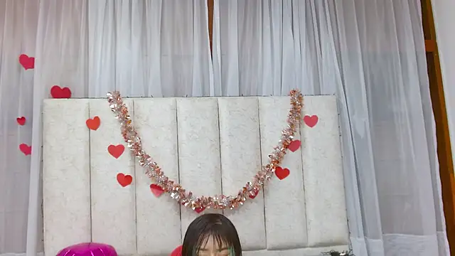 Snapshot of alaiabluecs chatting on February 20, 9:55 am alaiabluecs online show from February 20, 9:55 am