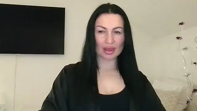 Snapshot of Helena7077 chatting on January 30, 11:45 pm Helena7077 online show from January 30, 11:45 pm