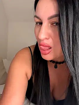 Snapshot of Helena7077 chatting on October 23, 10:19 pm Helena7077 online show from October 23, 10:19 pm