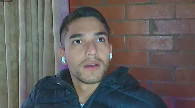 Leandro valenzuela online show from February 5, 12:17 pm