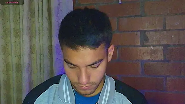 Leandro valenzuela online show from February 7, 2:19 am