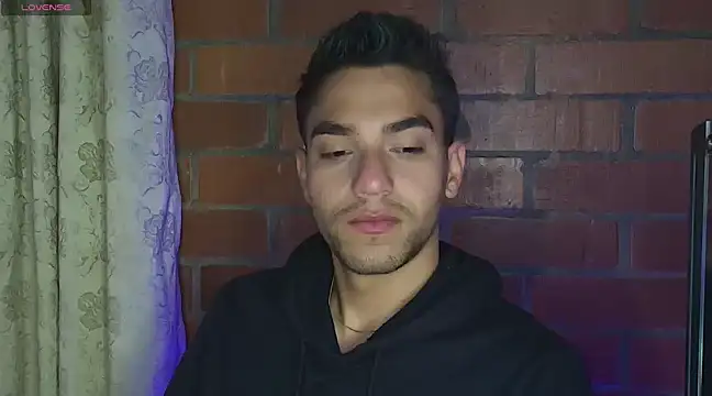 Leandro valenzuela online show from February 14, 10:28 am