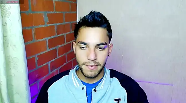 Leandro valenzuela online show from March 13, 12:37 am