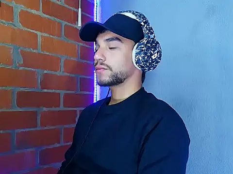 Leandro valenzuela online show from September 15, 9:31 am