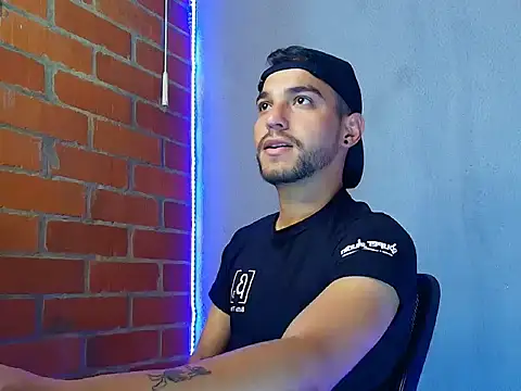 Leandro valenzuela online show from October 24, 10:17 pm