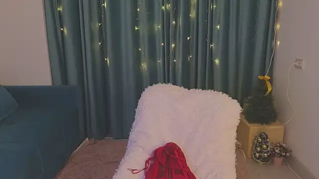 Snapshot of AudreyMell chatting on December 30, 5:44 pm AudreyMell online show from December 30, 5:44 pm