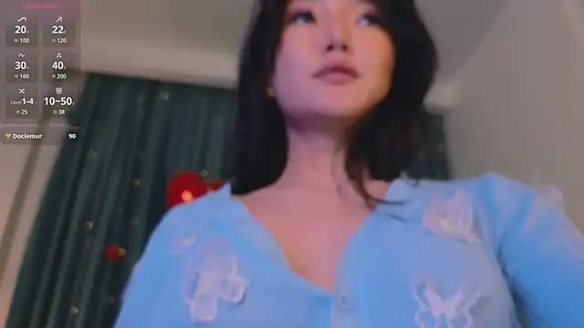 Snapshot of AudreyMell chatting on February 19, 2:44 pm AudreyMell online show from February 19, 2:44 pm