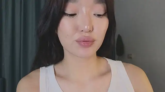 Snapshot of AudreyMell chatting on March 5, 5:50 pm AudreyMell online show from March 5, 5:50 pm