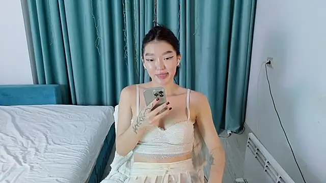 Snapshot of AudreyMell chatting on September 24, 3:15 pm AudreyMell online show from September 24, 3:15 pm