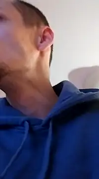 Snapshot of Crazzy_Maiky chatting on December 16, 10:13 pm Crazzy Maiky online show from December 16, 10:13 pm