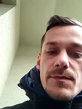 Snapshot of Crazzy_Maiky chatting on December 24, 12:00 pm Crazzy Maiky online show from December 24, 12:00 pm