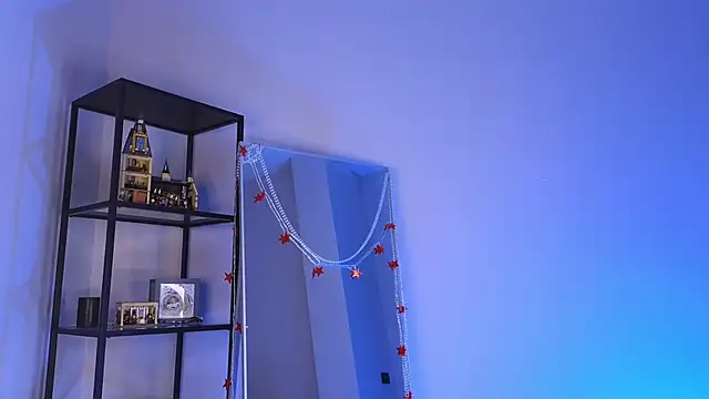 elfinvibes online show from February 6, 5:03 am