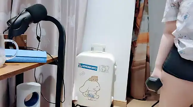 Snapshot of arena1357 chatting on March 22, 6:36 pm arena1357 online show from March 22, 6:36 pm