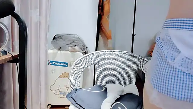 Snapshot of arena1357 chatting on September 16, 1:56 pm arena1357 online show from September 16, 1:56 pm