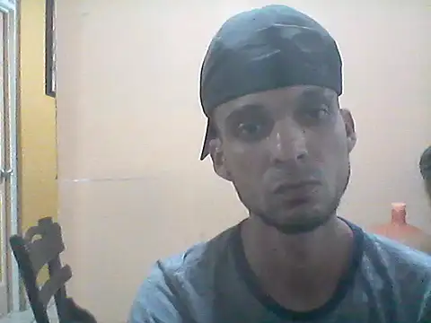 Snapshot of _Dmente_ chatting on October 23, 5:40 am  Dmente  online show from October 23, 5:40 am