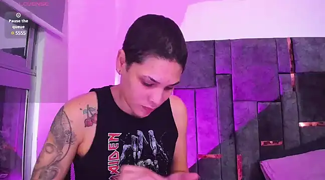 Charlee pink online show from February 13, 12:02 am