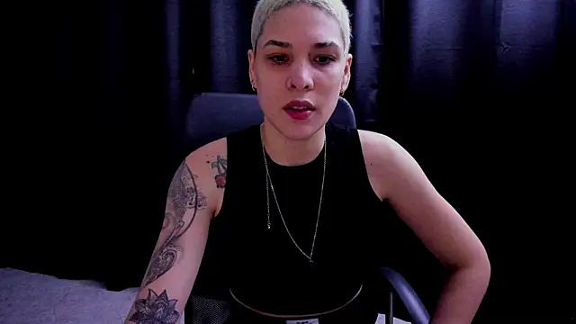 Charlee pink online show from September 19, 2:02 am